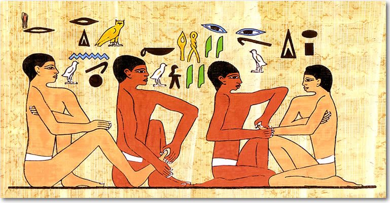 Fresque du tombeau d'Ankhmahor à Saqqarah montrant des soins des pieds et des mains, vers 2330 avant J.-C.
